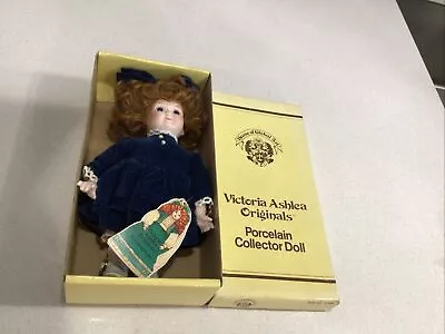 Vintage Victoria Ashlea Original Porcelain Collector Doll Box-House Of GlobalArt • $10.99