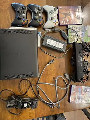 $26.60 • Buy Xbox 360 Elite 120GB Black, Controllers, Kinect And Games - DISK Drive Holds Up