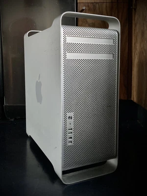 £0.99 • Buy Mac Pro Quad Core 2.8GHz - SSD - 8GB RAM - AMD Radeon HD7950 3GB GPU - USB 3.0