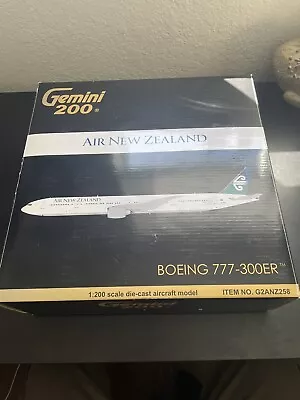 Retired GEMINI JETS Boeing 777 Air New Zealand 1/200 • $300