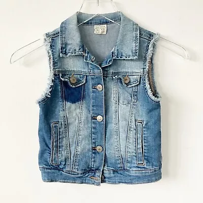 Zara Girls 7/8 Jean Vest Blue Denim Pockets Cut Off Raw Distressed Casual • $28.99