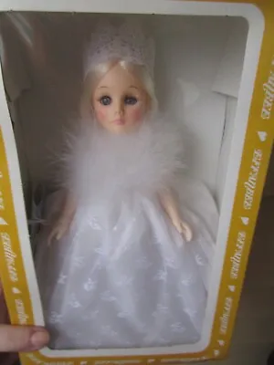 VINTAGE 1987 EFFANBEE  SNOW QUEEN  DOLL 11 Inches  Storybook  1152 W/ BOX NRFB • $18