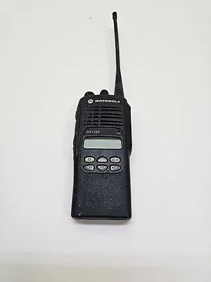 Motorola HT1250 403-470 MHz UHF Two Way Radio AAH25RDF9AA5AN • $99.99