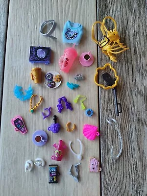 Monster High Doll G3 ACCESSORIES LOT Cleo Clawdeen Lagoona Jewelry Drinks Shirt • $10.99