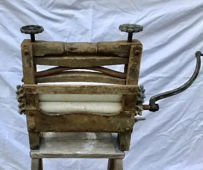 Vintage Washer Wringerantique Clothes Hand Crank Wringer Early 1900's Farmhouse • $85