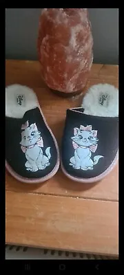Disney Childrens Slippers • £10