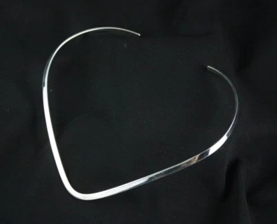 $15.95 • Buy .925 Sterling Silver Plated Choker Collar Necklace V Shape Flat Shiny Jewelry