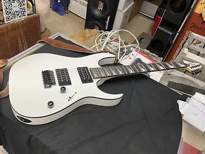 Ibanez GIO Series GS200502710 Electric Guitar White • $275.49