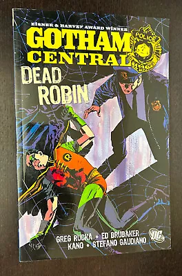 GOTHAM CENTRAL Volume 4 TPB (DC Comics 2006) -- Quick And Dead -- Brubaker OOP • $8.49