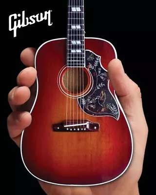 Gibson Hummingbird Vintage Cherry 1:4 Scale Mini Guitar Model - NEW 001301226 • $68.28