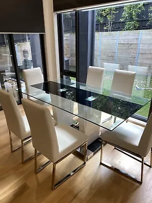 $1000 • Buy 6 Seater Dining Table And Chairs