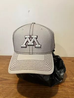 Gray New Era 39Thirty Minnesota Golden Gophers Fitted Hat Large/XLarge • $15