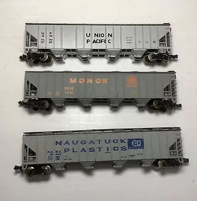3 N Scale Trains 4 Bay Covered Hoppers Union Pacific MONON Naugatuck Plastics • $27.50