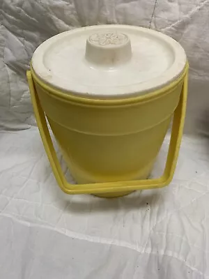 Vintage RUBBERMAID Ice Bucket W/ Lid Handle Yellow Cooler • $12