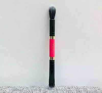 £14.27 • Buy MAC Nutcracker Sweet Double-ended 283SE Eyeshadow 286SE Tapered Blending Brush
