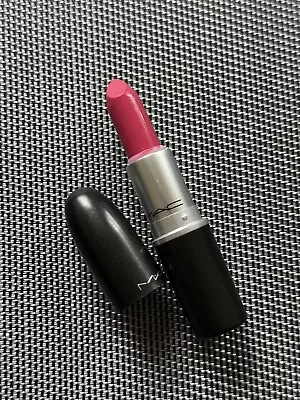 MAC Amplified Creme Lipstick In Shade Diva-Ish • £14