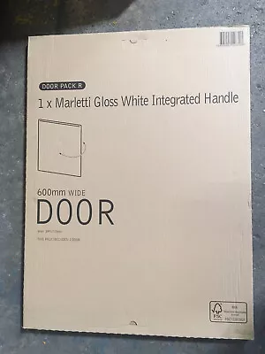 B&Q It Kitchen Door Pack R MarlettiGloss White 600mm Wide With Integrated Handle • £39.99