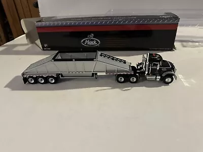 First Gear  1:50 Scale Mack Granite W/Bottom Dump Trailer #50-3219 Black Silver • $125