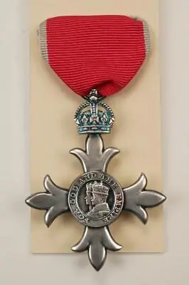 £25 • Buy Mbe Knighthood Medal Order Of The British Empire Chivalry Civil Honour