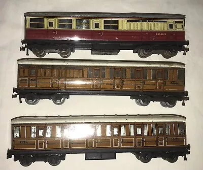 3 Vintage Hornby Dublo 3 Rail OO Gauge Gresley Coaches Teak Red & Cream • £6