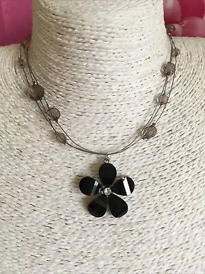 Pretty Bead Illusion Collar Necklace  • £2.15