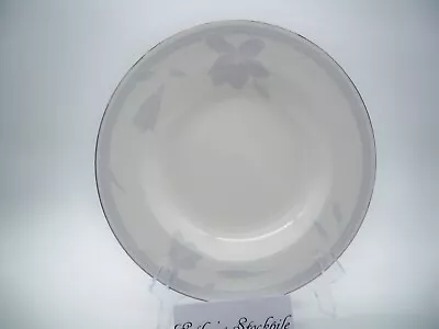 SET Of 4 MIKASA BONE CHINA OVATION LG RIM SOUP BOWLS CROO7 JAPAN • $48.10