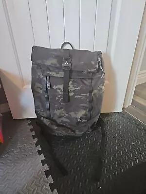 Oakley Men's Voyage 23L Roll Top Backpack Camouflage Multicam BNWT • $74.99