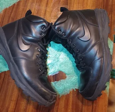 Nike Manoa Leather Black Boot Sz 8 J • $29.99