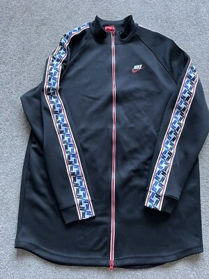 £10 • Buy Nike Tracksuit Top