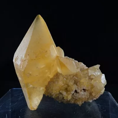 Calcite Twin 8.4cm / Rare Cabinet Mineral Specimen / Gallatin Canyon Montana • $399.98