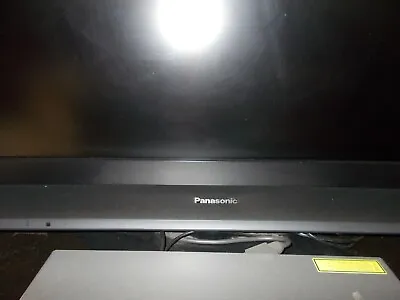 £70 • Buy Panasonic 32  TV And Pioneer DVD/CD/hard Drive Player Both 15 Yrs Old