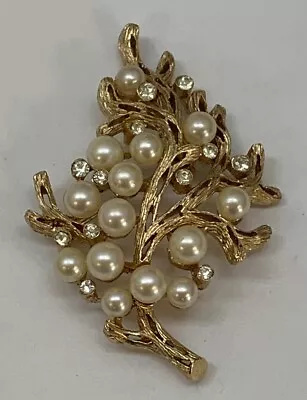 Vintage Rare Trifari Pearl & Gemstone Vine Tree Limb Leaf Gold Tone Brooch • $89.99