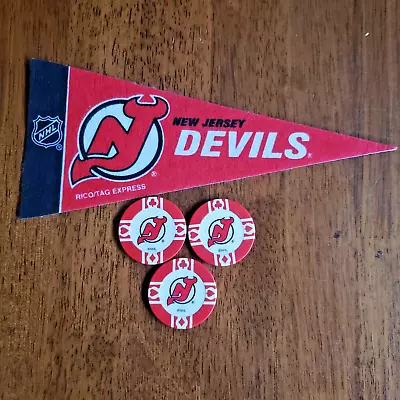 New Jersey Devils Mini Pennant & 3 Nhl Clay Poker Chips • $7.95