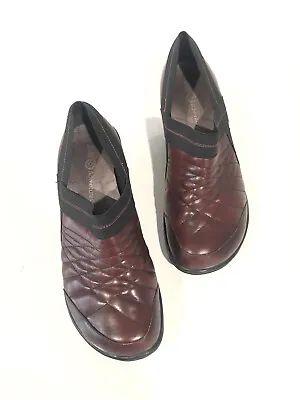 J-41 ADVENTURE ON Clog Women’s Size 8 M Brown Venice Slip On Comfort  • $20