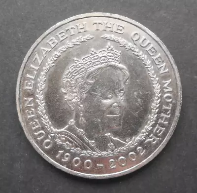 2002 Queen Mother Memorial Five Pounds Crown • £8.99