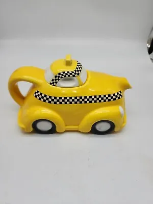 Taxi Teapot NY YELLOW CAB. VANDOR IMPORTS. • $19.99