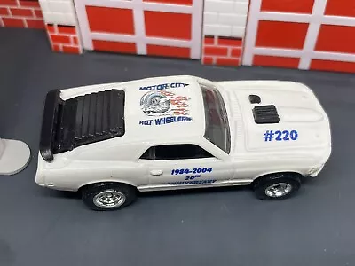 1/64 Hot Wheels 2004 Motor City Hot Wheelers Club Car 1970 Ford Mustang Mach 1 • $19.95