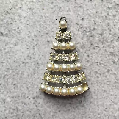 Faux Pearl And Rhinestone Vintage Sarah Cov Signed Christmas Tree Pendant AS IS • $7.95