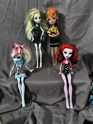 Monster High Doll Lot Of 4.  Abbey Bominable Lagoona  Howleen And Operetta • $1.25