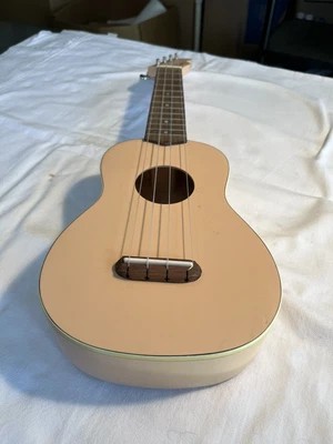 $79 • Buy Fender California Coast Ukulele Venice Cyn20151062