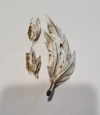 Vintage 50s 60s Leaf Brooch & Earring Set Brushed Silver Gold Mcm Jewelry Set • $9.77