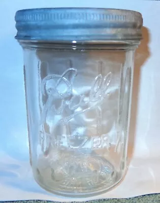 $12.50 • Buy 1 OLD VINTAGE PINT WIDE MOUTH GLASS BALL FREEZER CANNING JAR With ZINC LID