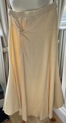£34 • Buy BNWOT, BEAUTIFUL SKIRT BY MAGGIE MARILYN, Bought From Net-a-Porter, Size M