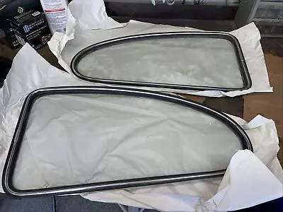 VW Super Beetle Rear Widow Glass - Pair • $300