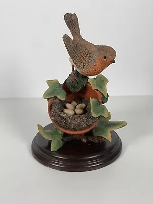 Country Artists Robin On Nest Vintage Bird Ornament In Great Condition • £29.99