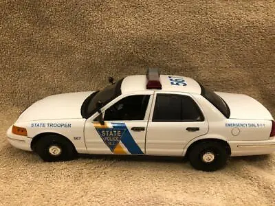 1/18 Scale State  Police Ford Crown Vic With Working Lights And Siren • $196.95