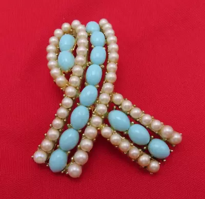 Crown Trifari Brooch Vintage Pin White Pearl Blue Turquoise Ribbon 2.25 In 898c • $49.99