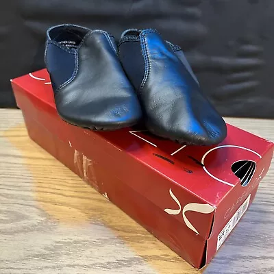 $19.95 • Buy Capezio EJ2 Slip On Jazz Shoe BLK - Size 4M