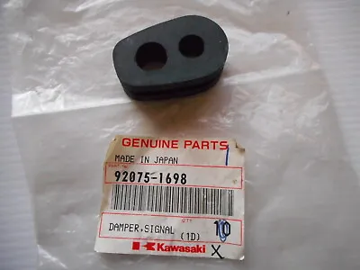 KAWASAKI KR250 KR1 KR1S 1988-1992 GENUINE REAR INDICATOR DAMPER  92075-1698 (x1) • $15.50