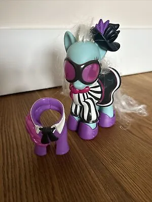 My Little Pony Explore Equestria 6-inch Fashion Style Set - B8849 • £4.50